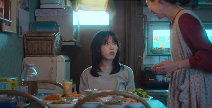 Khoảnh khắc trong Khi Cuộc Đời Cho Bạn Quả Quýt khiến tôi nhận ra: Với con gái, bố mẹ càng bao dung, cuộc đời con càng bớt đau khổ- Ảnh 3.