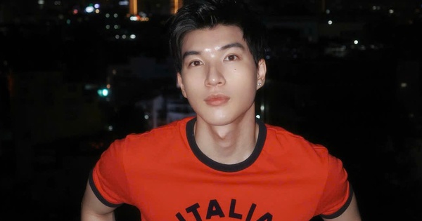 Phát ngôn "sĩ" nửa vời của HIEUTHUHAI gây tranh cãi khắp MXH 29 Phát ngôn "sĩ" nửa vời của HIEUTHUHAI gây tranh cãi khắp MXH z6522768154559757f18bea53ee2f72153bc5370ca278e 1745116996930955015709 1745124464888 17451244658091692596143 282 0 954 1284 crop 17451245067801630990332jpg