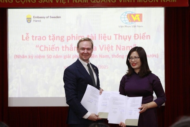 Phim tài liệu hiếm về ngày 30/4/1975 lần đầu được công bố tại Việt Nam- Ảnh 1.