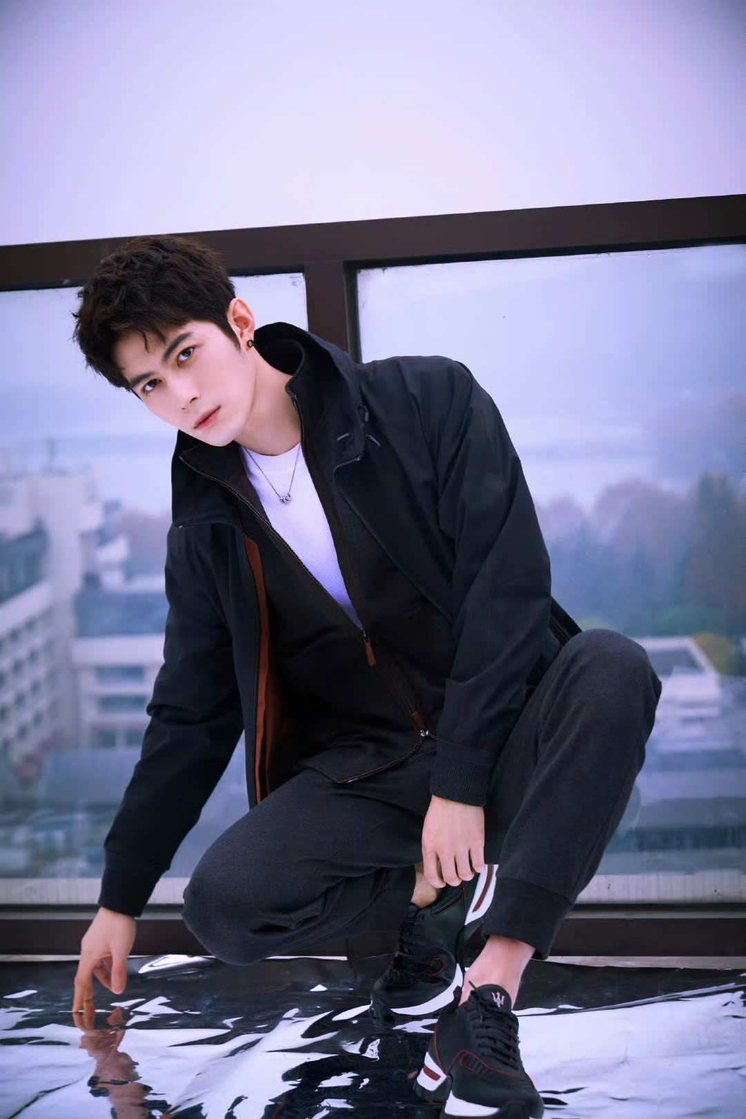 Nam diễn viên khổ nhất showbiz đăng đàn gây hoang mang tột độ: Nam diễn viên khổ nhất showbiz đăng đàn gây hoang mang tột độ: