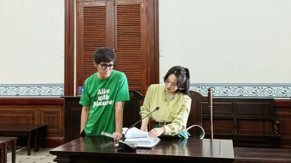 Tuyên án vụ kiện của con nuôi NSƯT Hoài Linh 28 Tuyên án vụ kiện của con nuôi NSƯT Hoài Linh z6686258773969 bf4bd0800215e4c2f6b8768cb5b24c82 1345 387jpg 1749714384415 17497143848441659689201