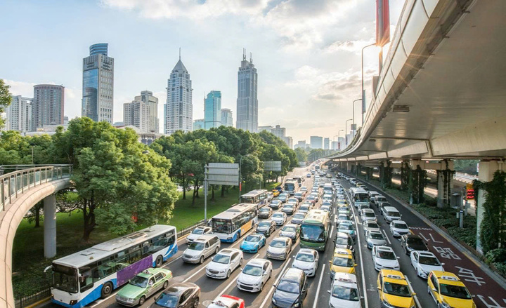 Trung Quốc đưa xe điện thay thế xe xăng thế nào?- Ảnh 1.