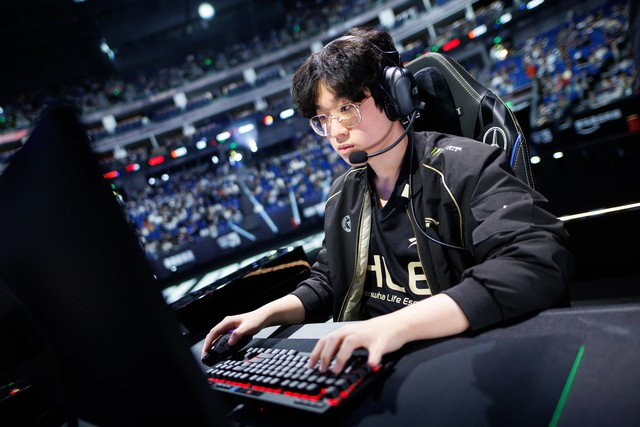 Xuất hiện nghi vấn Zeus có biến chuyển mạnh, HLE thực sự có thể