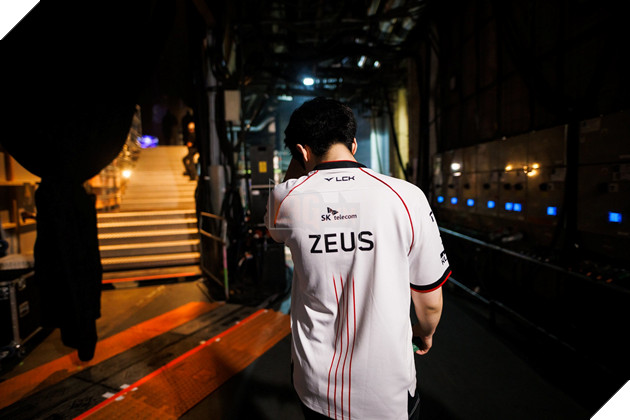 LMHT: Keria bất ngờ có tương tác dành cho Zeus, fan cảm thấy vô cùng