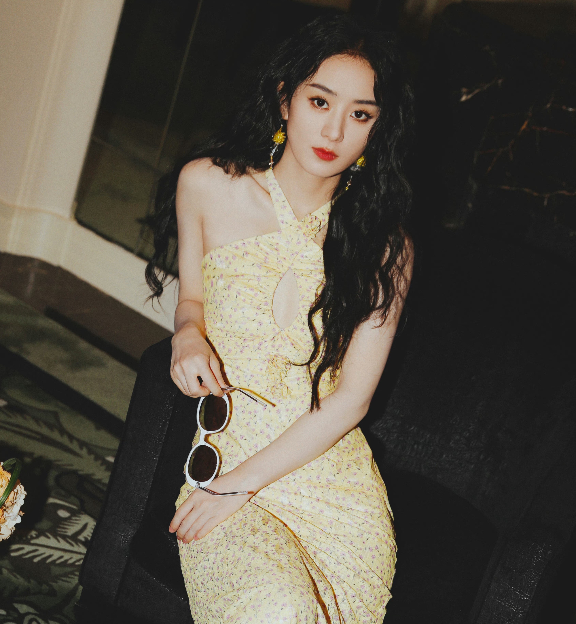 MXH náo loạn vì Triệu Lệ Dĩnh tái hợp tình cũ, nhà trai bị ghét vì