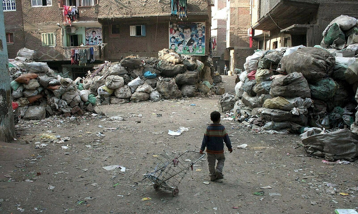 Bí ẩn khu phố nổi tiếng nhờ rác ở Ai Cập- Ảnh 1. Bí ẩn khu phố nổi tiếng nhờ rác ở Ai Cập- Ảnh 1.