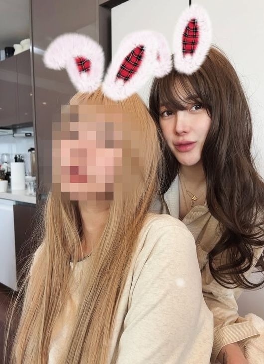 Không còn nhận ra nữ ca sĩ đình đám bị chồng doanh nhân