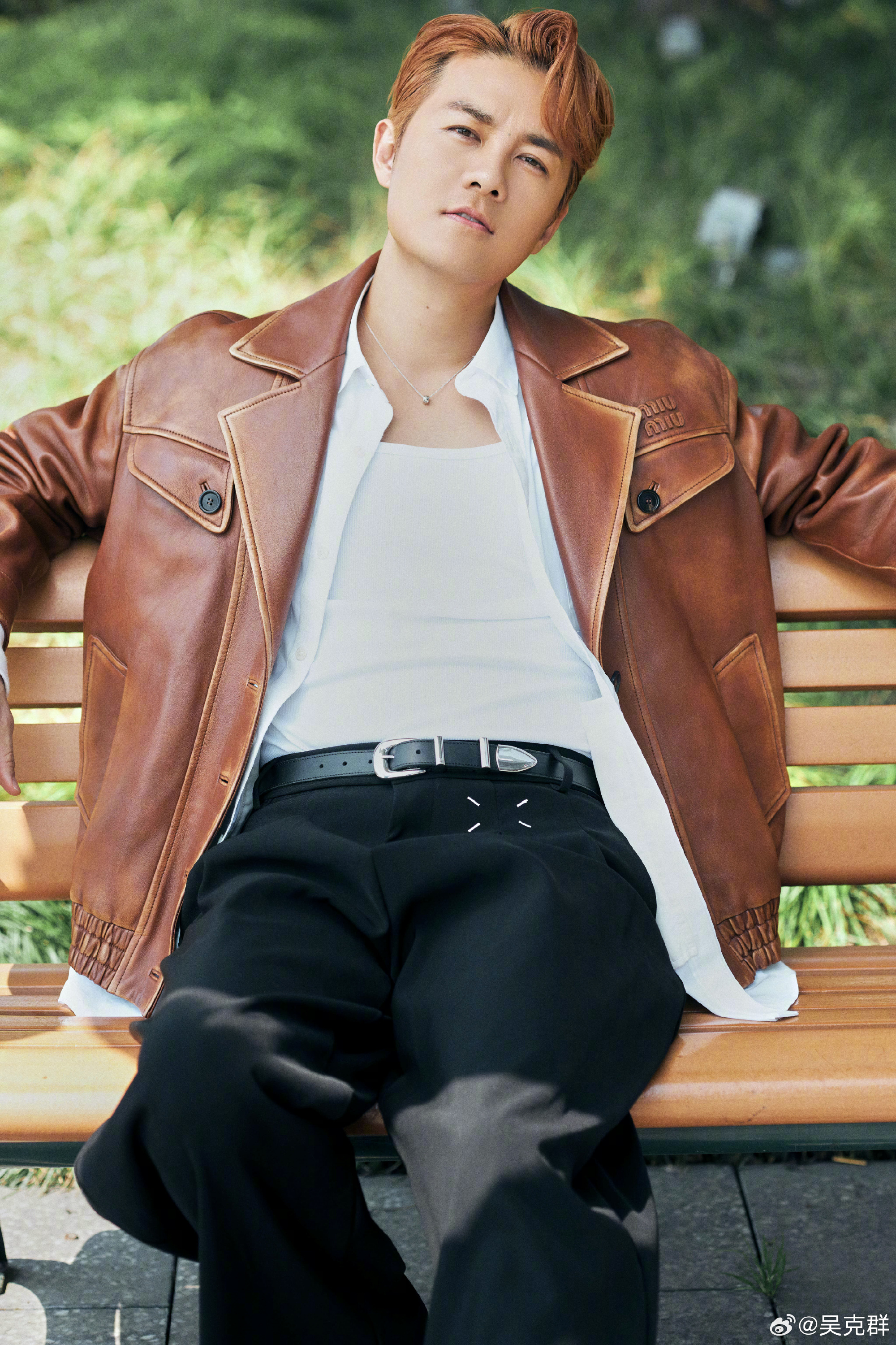 Sự hết thời của 1 Anh Trai Chông Gai: Từng khiến con gái đại gia điên đảo, giờ về quê đi hát đám cưới dạo- Ảnh 1.