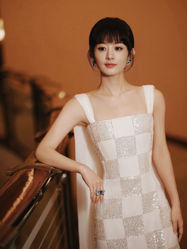 Sao nữ phát ngôn văng tục bị đài truyền hình quốc gia