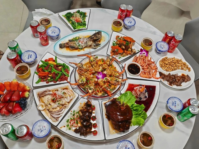 Toàn cảnh châu Á rộn ràng đón Tết Bính Ngọ 2026: Pháo hoa rợp trời tiễn biệt năm cũ, chào mừng một năm mới đầy hy vọng- Ảnh 4.