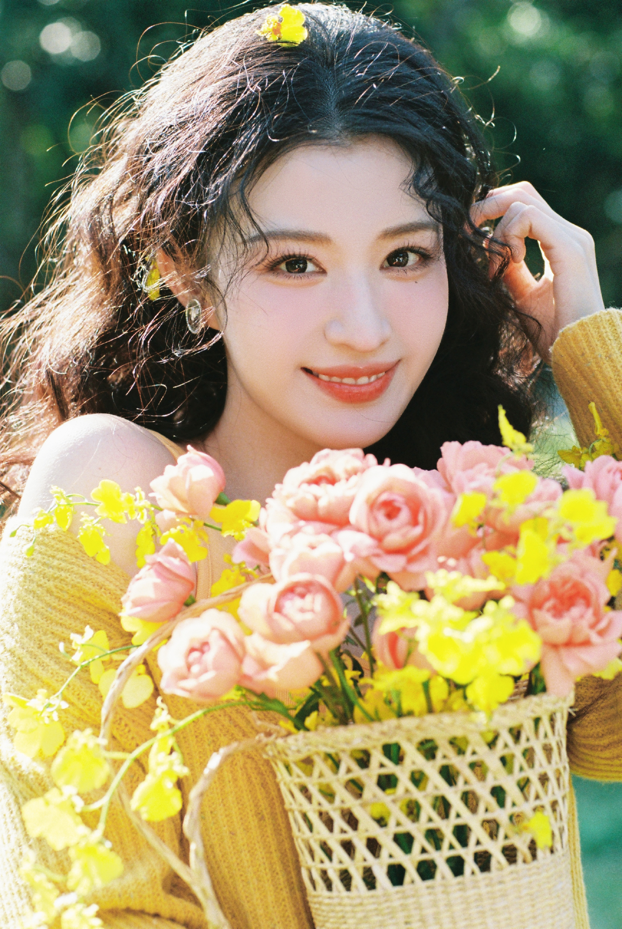 Danh sách Đỏ Đen chấn động Cbiz: Tiêu Chiến - Bạch Lộc top đầu, cả loạt sao bại lộ 1.001 phốt thái độ lồi lõm- Ảnh 9. Danh sách Đỏ Đen chấn động Cbiz: Tiêu Chiến - Bạch Lộc top đầu, cả loạt sao bại lộ 1.001 phốt thái độ lồi lõm- Ảnh 9.