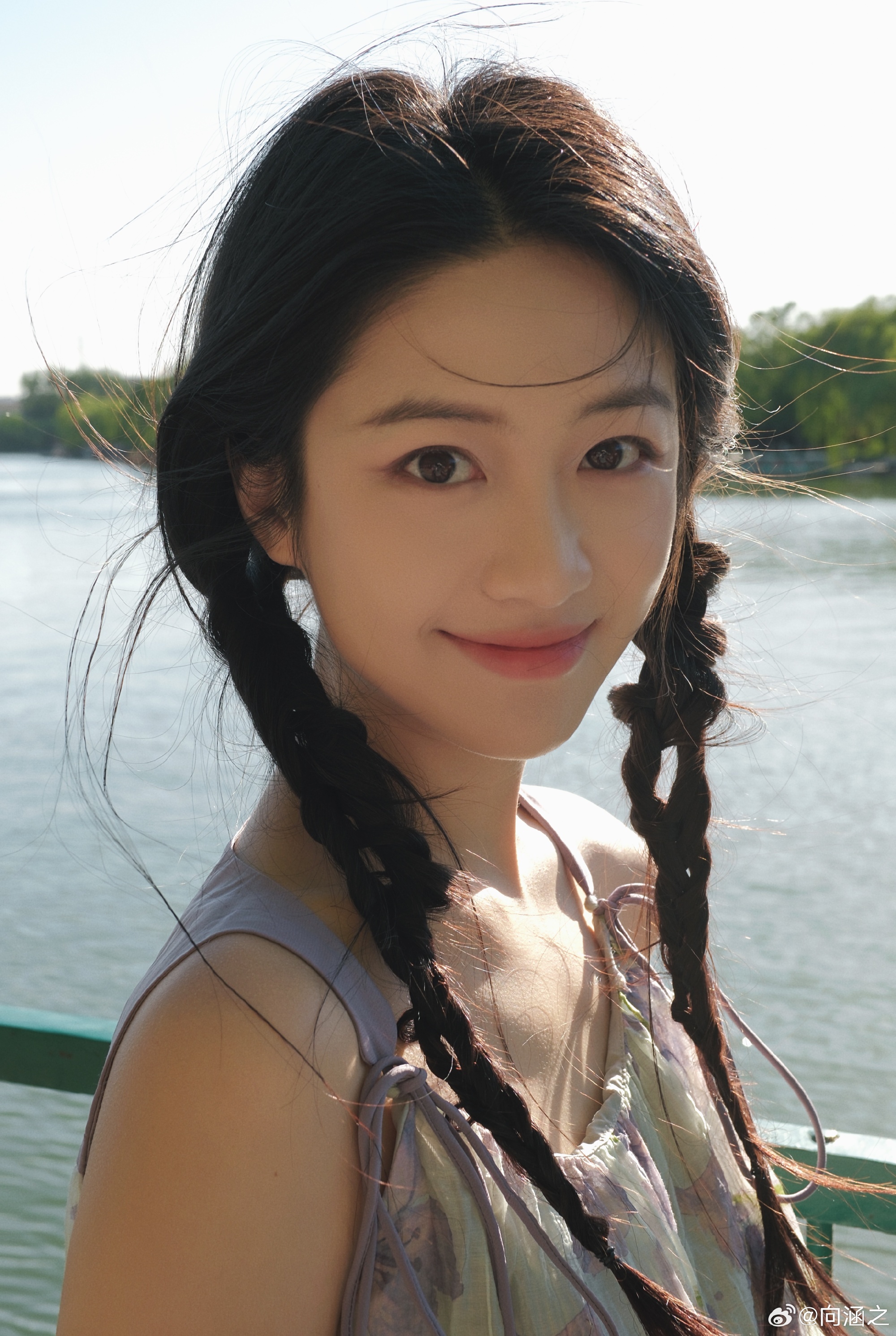 1 cặp sao hôm qua mới lộ clip hẹn hò ở nhà riêng, hôm nay nhà gái đã tuyên bố