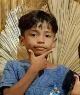 Tắm sông cùng bạn, bé trai 10 tuổi bị