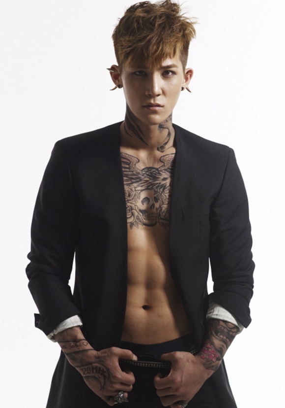 "Anh sếp showbiz" vừa bị cảnh sát bắt khẩn cấp, nay lộ thêm quá khứ "tác động vật lý" nhân viên 026534177182190000 1771833887371 1771833887678302677318 1771835084003 1771835084229563839336 1772184309381 1772184309653904281578 1772200847848 1772200848301674985767