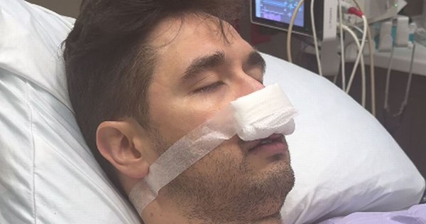 Tỉnh dậy sau phẫu thuật, người đàn ông Mỹ bỗng nhiên nói tiếng Tây Ban Nha trôi chảy dù trước đó chỉ biết đếm đến 10 0pay knmdadwakesupspanish2 110650 1768368648542 17683686488511997167631 319 0 1069 1200 crop 1768368665253439327137jpg