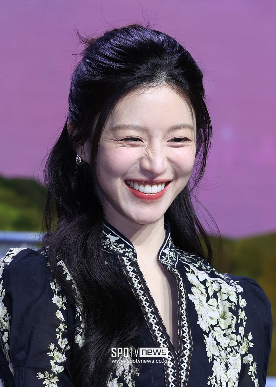 Ngắm mỹ nhân có khuôn mặt kim cương, ta nói nó đã: Đẹp sang vô cùng tận, không phải nắng sao cứ chói chang- Ảnh 6.