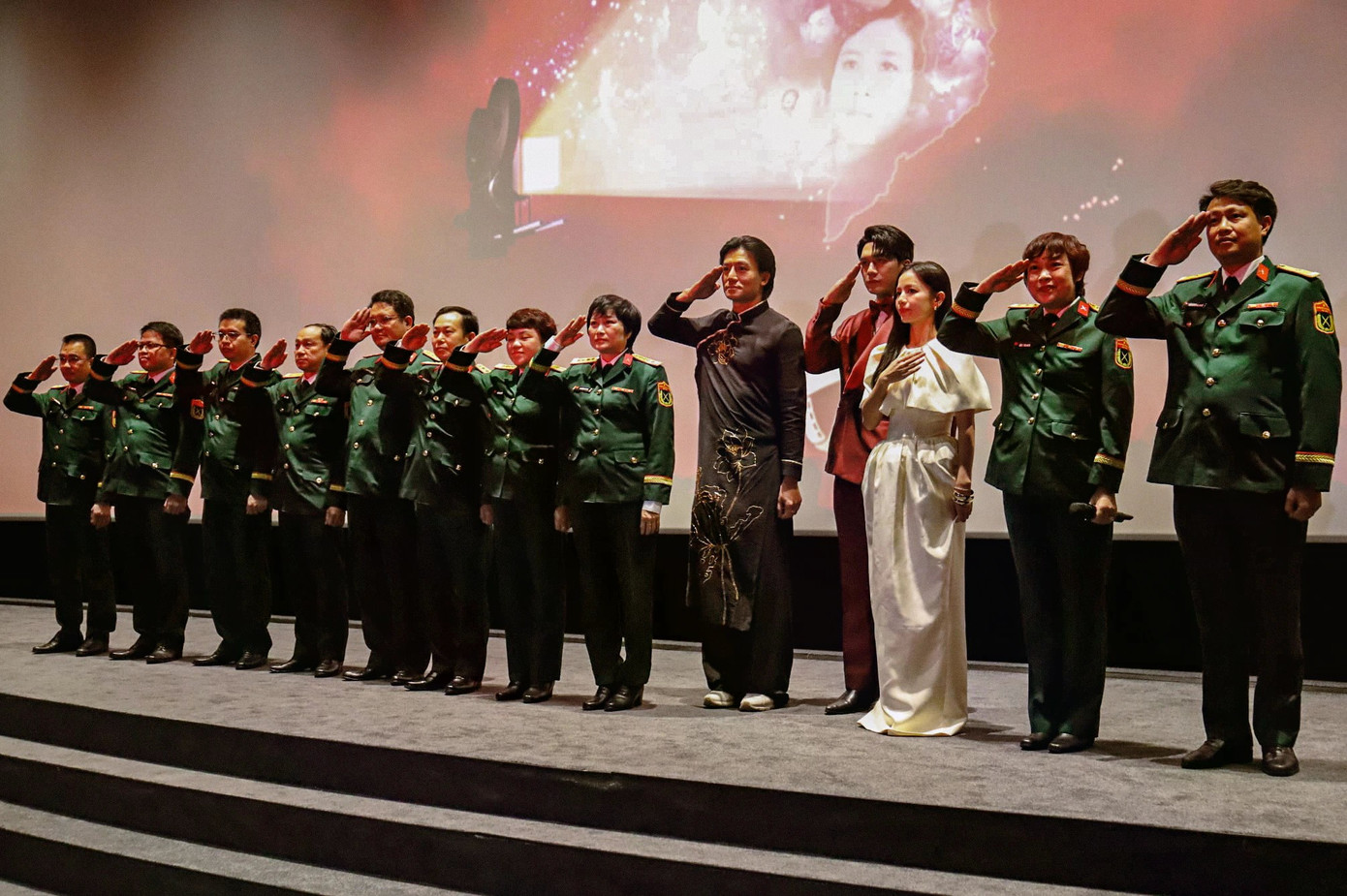 Vì sao nhiều khán giả không xem được Mưa Đỏ?- Ảnh 3.