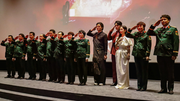 Vì sao nhiều khán giả không xem được Mưa Đỏ? 1 17656311663011539787213 1766399567019 1766399567162896449487