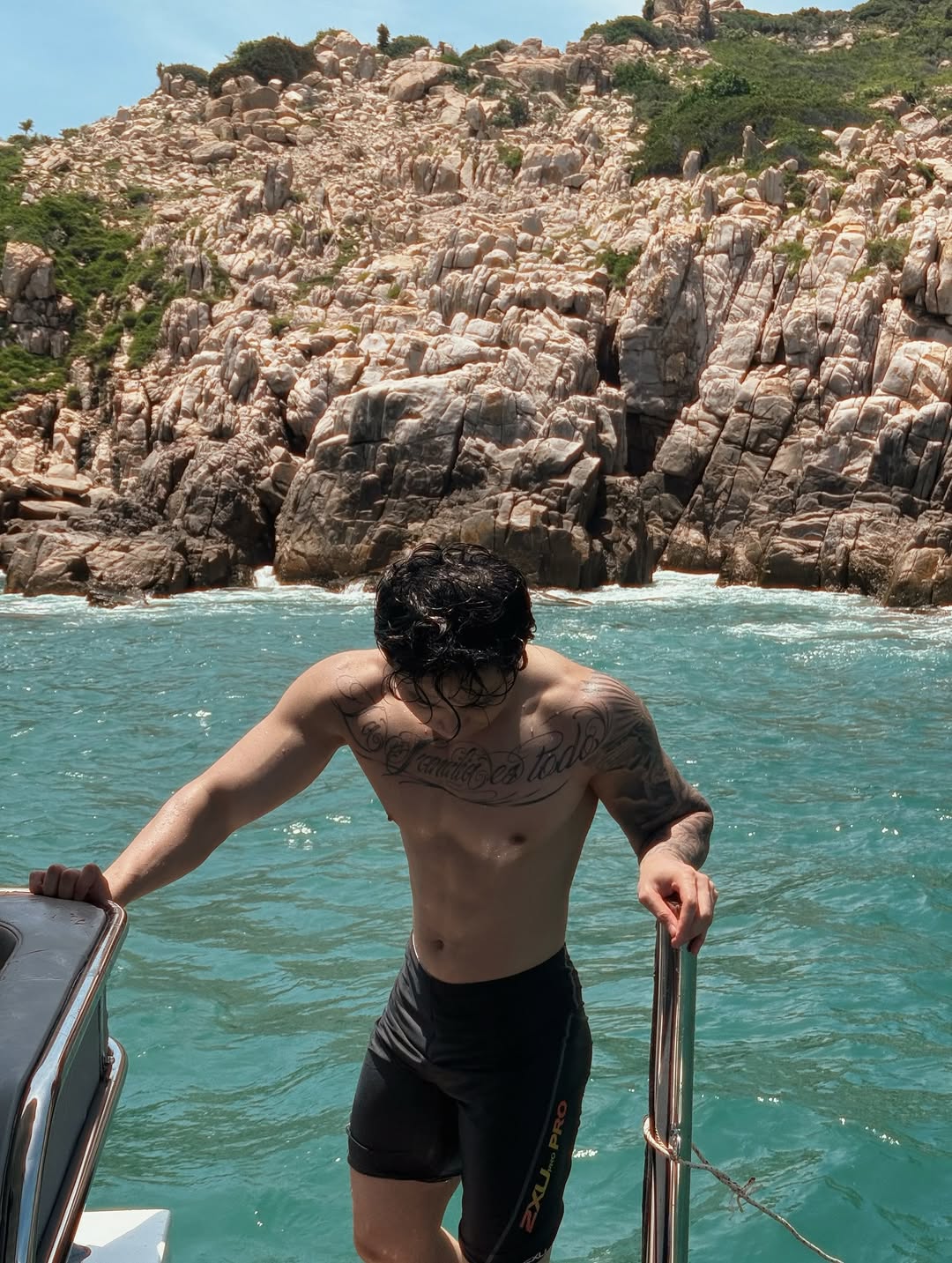 Orange công khai bạn trai Orange công khai bạn trai