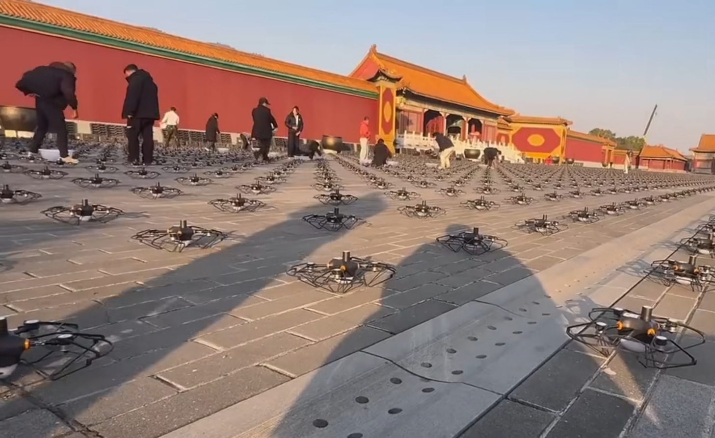 Đời đi diễn chỉ mong có fan giàu như mỹ nhân này: Chi 3,6 tỷ mua vui cho idol, tâm ở đâu tiền ở đó- Ảnh 4.