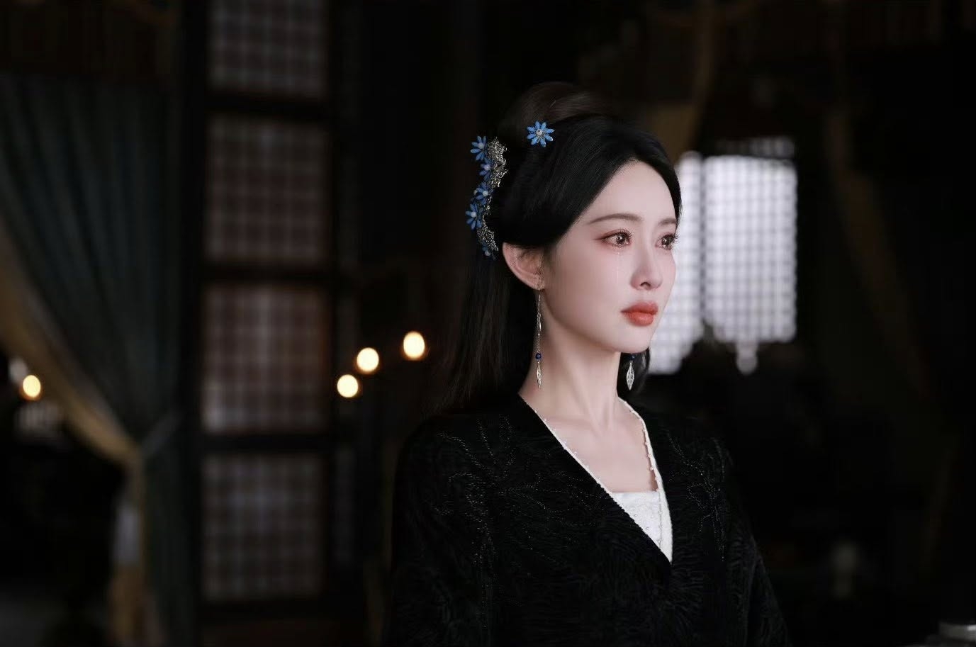 Lạy trời đừng cho mỹ nhân già đắng này đóng thiếu nữ: Đẻ ra nữ chính còn được, trêu đùa khán giả hay gì- Ảnh 6.