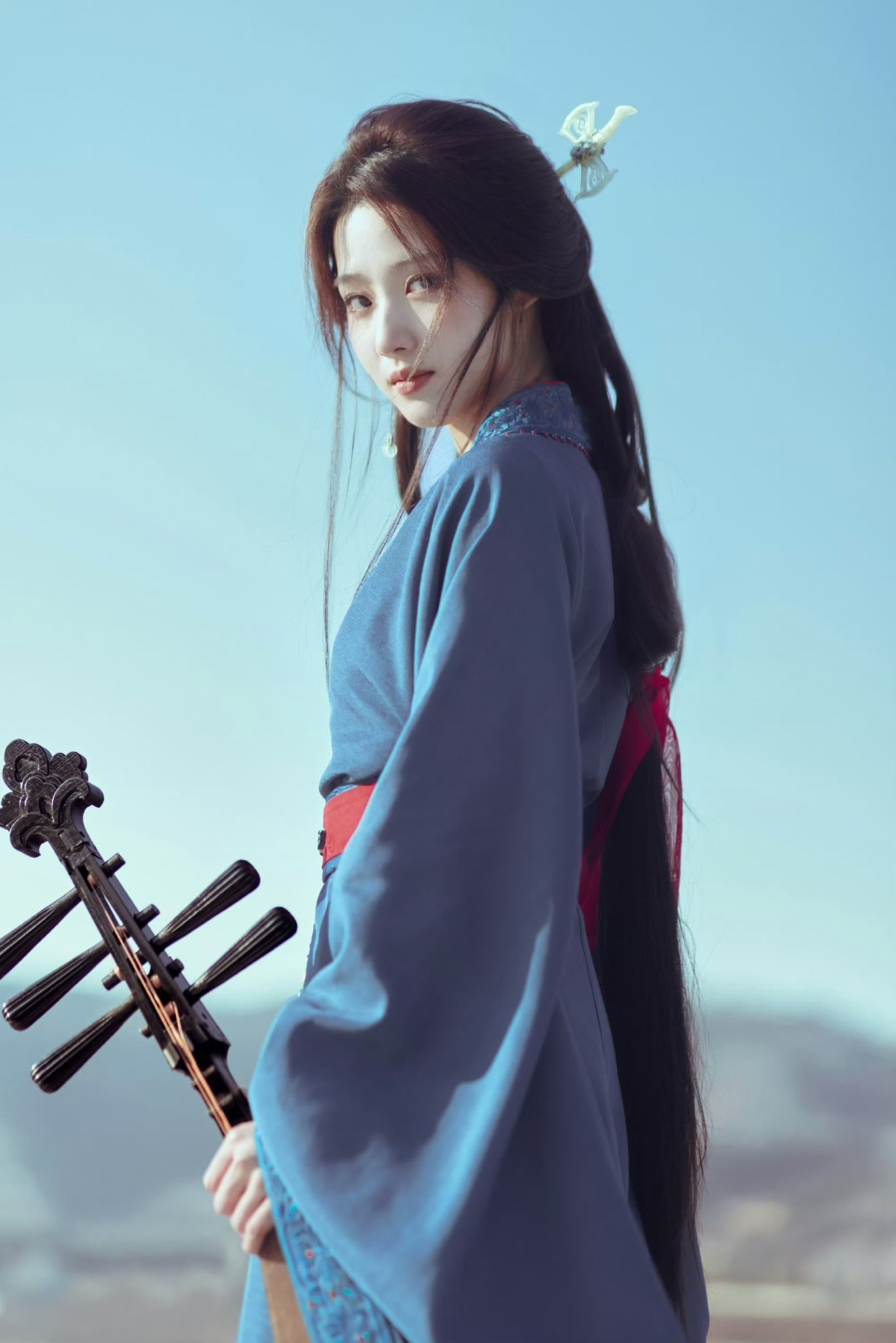 Ngắm dung nhan này mới hiểu vì sao “giang sơn trong tay, không bằng mỹ nhân bên cạnh”: Đẹp đến ngừng thở là có thật- Ảnh 5.