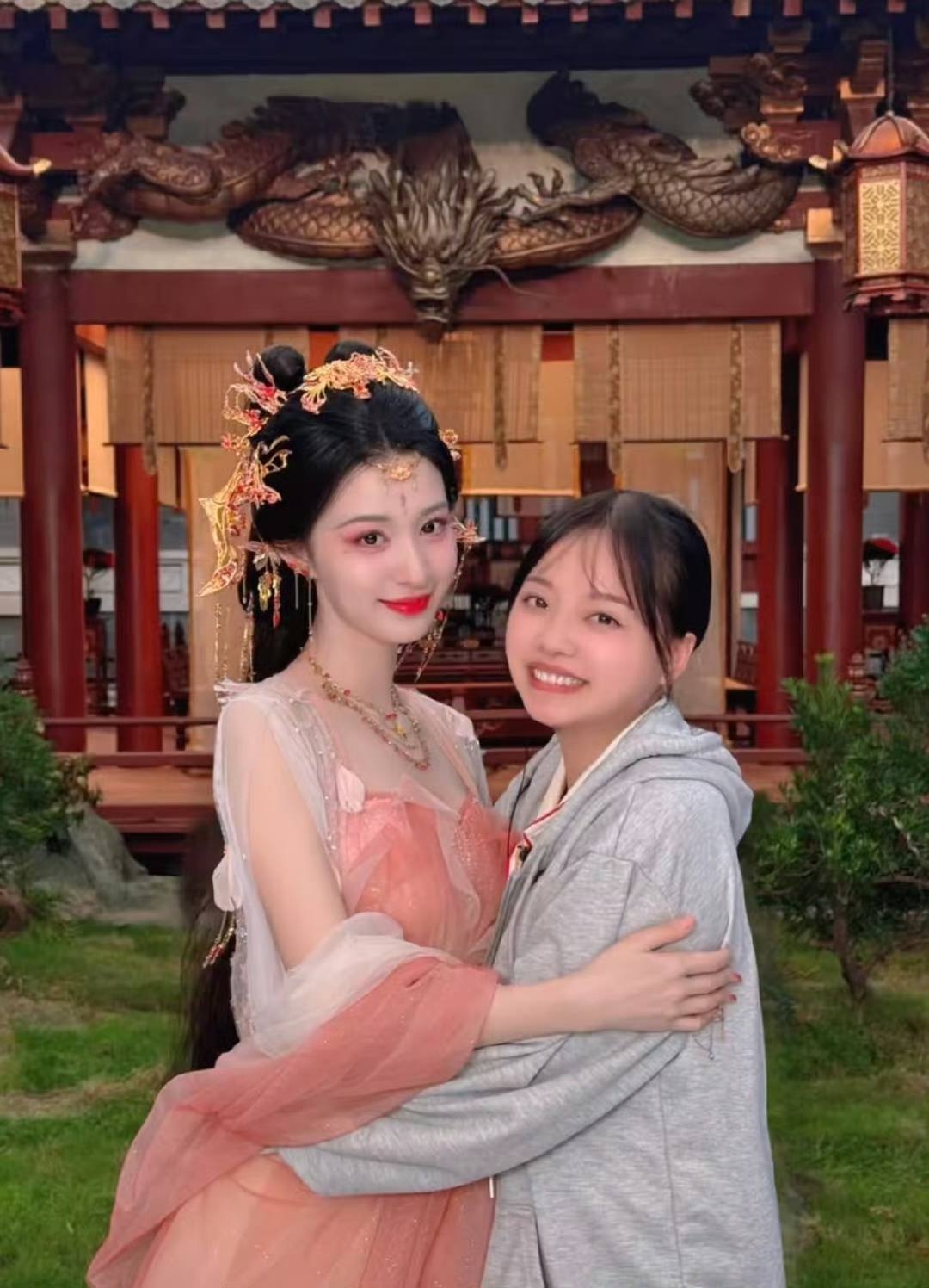 Gương mặt biến dạng của Vương Sở Nhiên, còn đâu nhan sắc đẹp ăn đứt Lưu Diệc Phi- Ảnh 3.