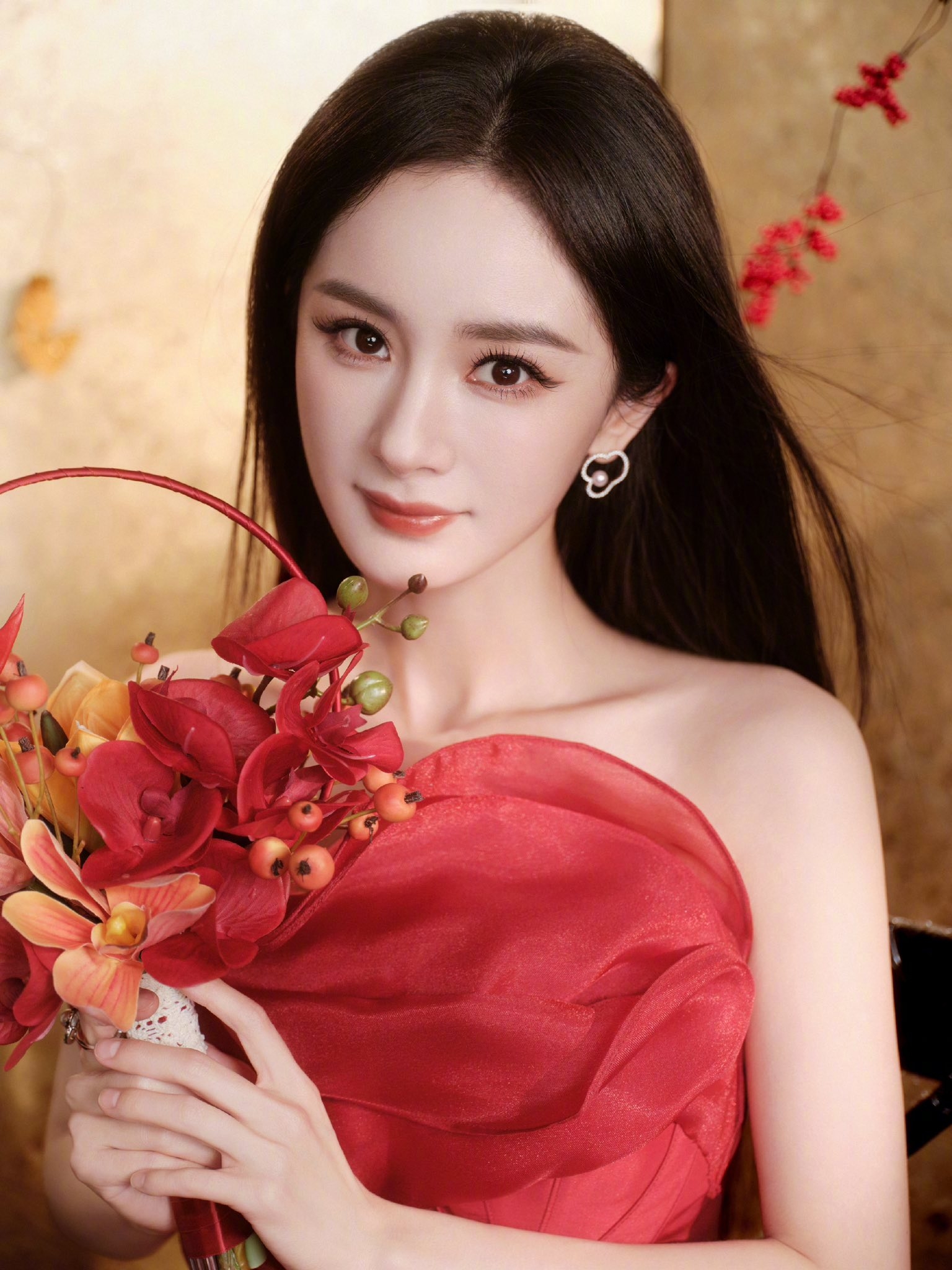 Đào mai nở rộ cũng thua mỹ nhân đẹp nhất 29 Tết: Visual nữ thần mùa xuân, càng ngắm càng vui phơi phới- Ảnh 5.