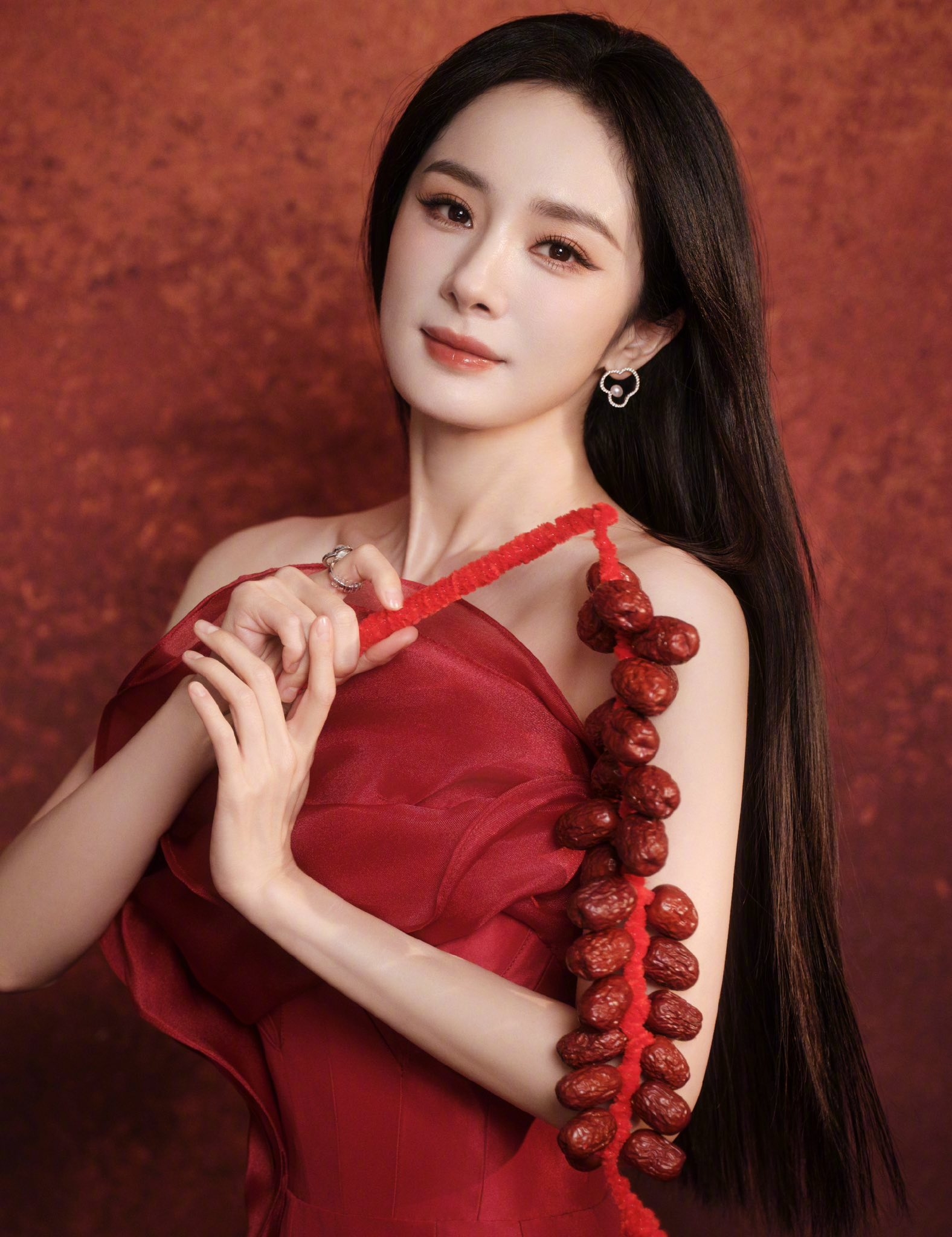 Đào mai nở rộ cũng thua mỹ nhân đẹp nhất 29 Tết: Visual nữ thần mùa xuân, càng ngắm càng vui phơi phới- Ảnh 6.