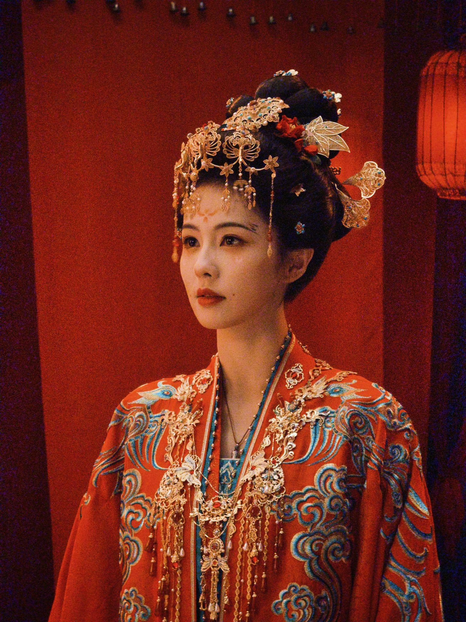 Trầm trồ phim Trung Quốc lập kỷ lục 22 năm mới có 1: Nhịp nhanh twist mạnh, thẩm mỹ vương giả, nữ chính siêu hot- Ảnh 1.