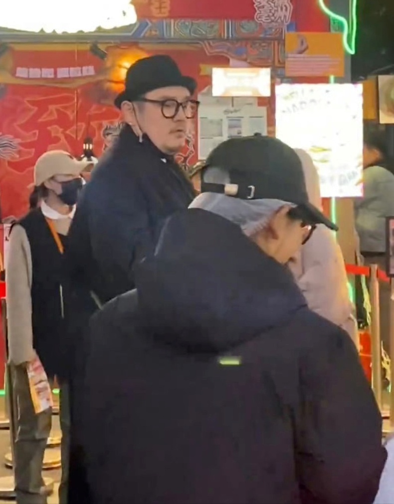 Không còn nhận ra nam MC quốc dân bị đuổi khỏi showbiz vì đoạn CCTV dài 16 giây- Ảnh 1.