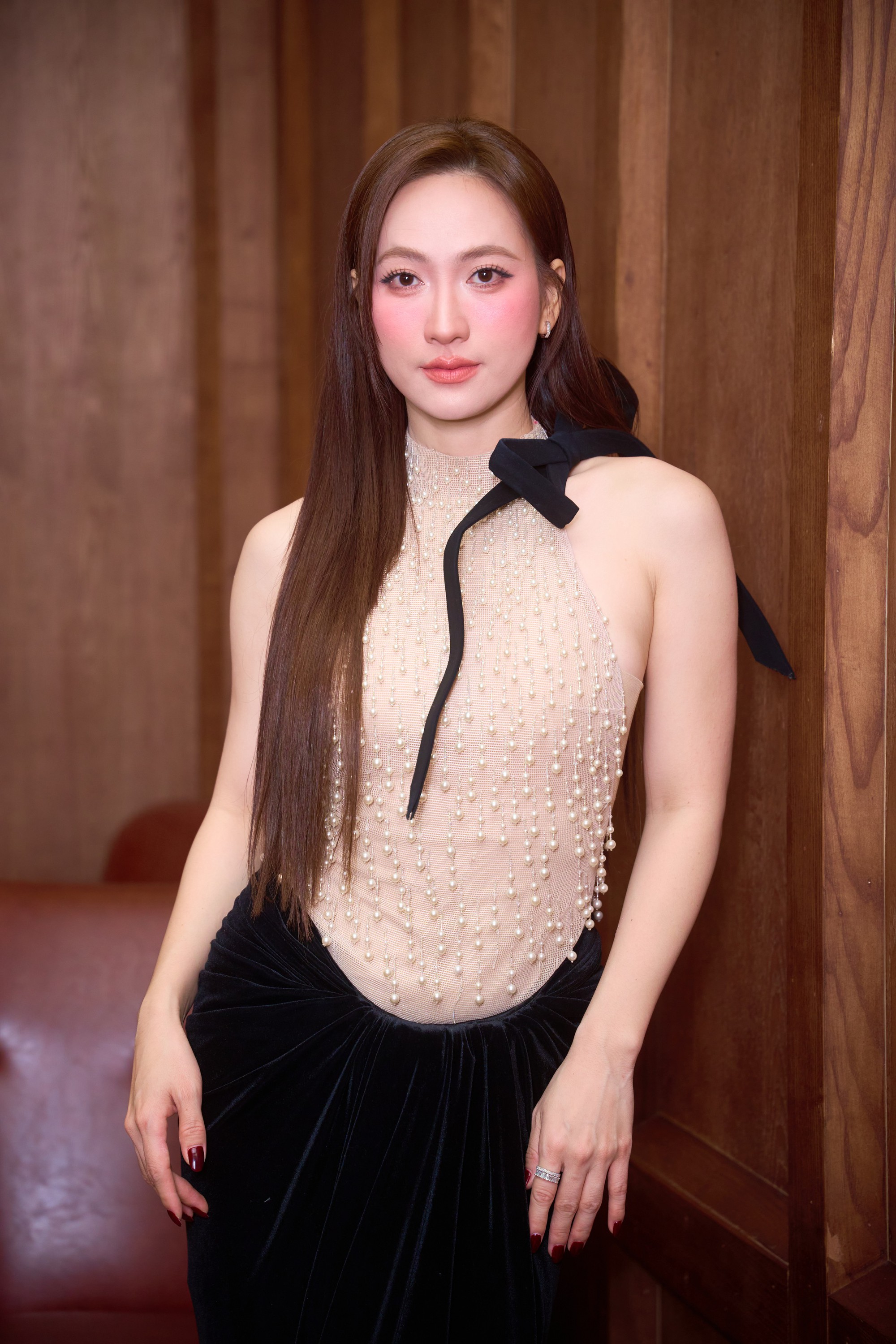 Không hổ danh là mỹ nhân mặt mộc đẹp nhất nhì Việt Nam, nhan sắc thế này thì ai mà chẳng mê đắm- Ảnh 5.