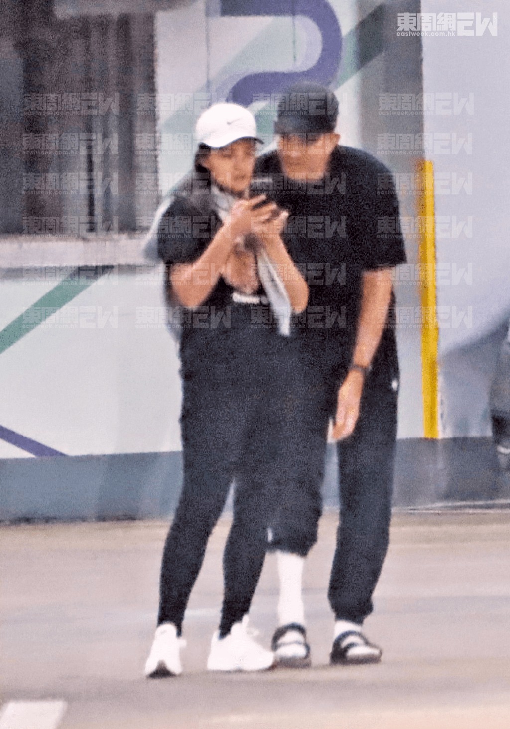 Bắt gặp Hoa hậu D. đẹp nhất showbiz hôn mãnh liệt trai đẹp ngành quảng cáo, thấy mà đỏ hết cả mặt- Ảnh 3.