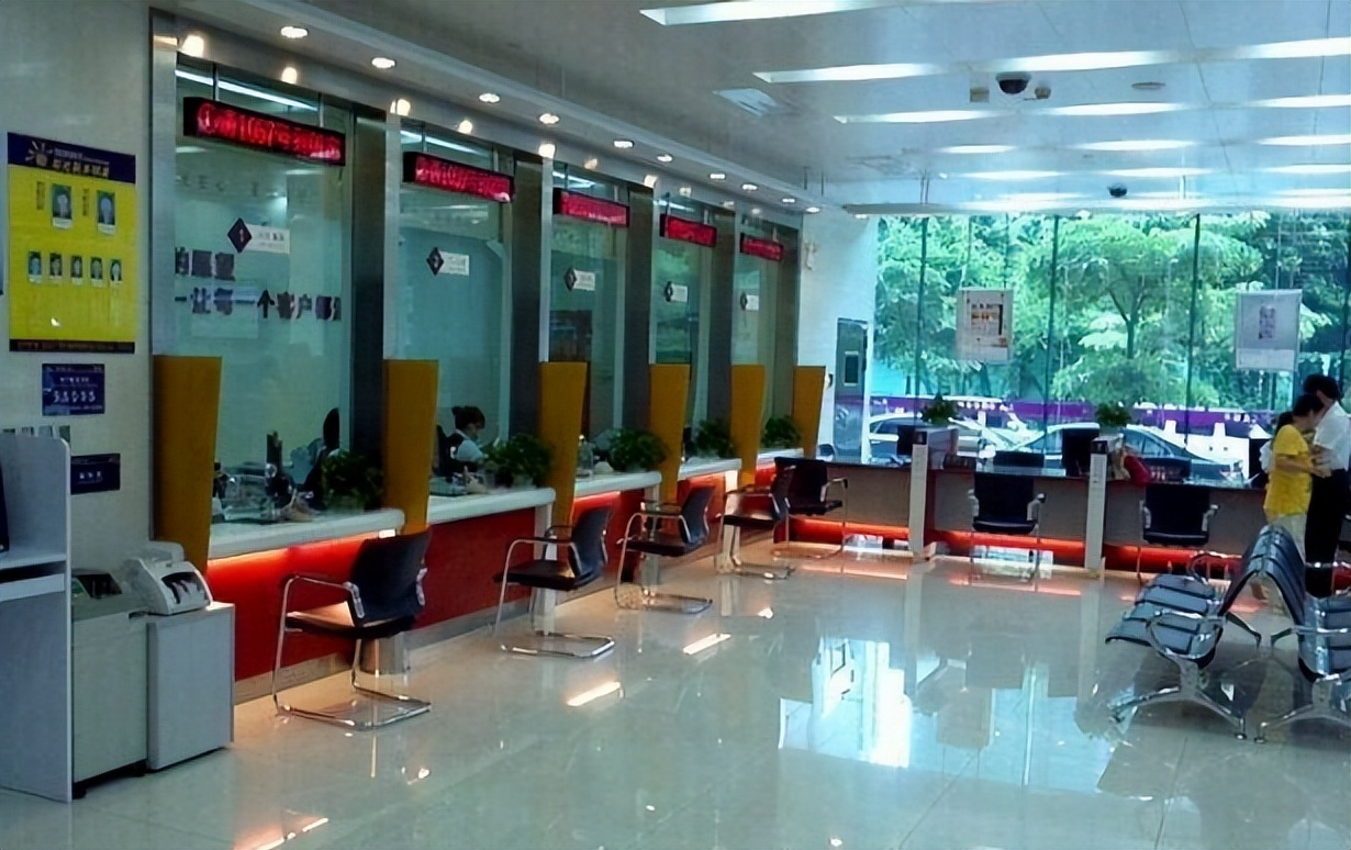 Phát hiện 11 người gửi tiết kiệm 8,2 tỷ đồng nhưng đến hạn lại không thể rút: Ngân hàng nói “Chưa từng nhận được tiền”- Ảnh 2.