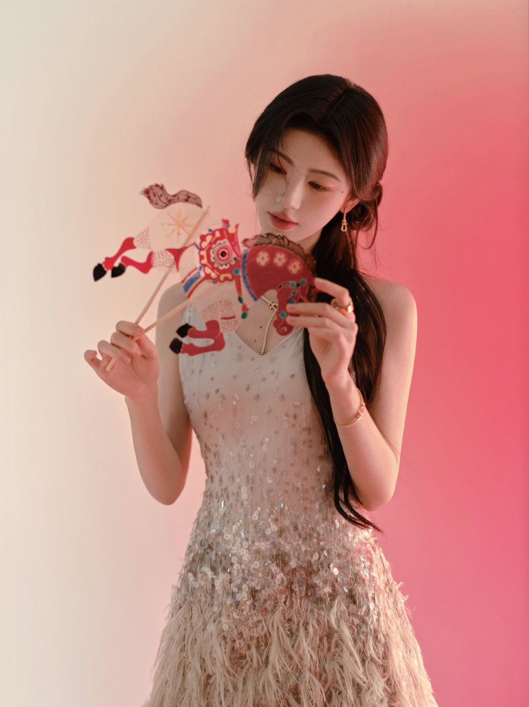 Khen mỹ nhân này đẹp nhất Tết 2026 có quá không trời: Visual nét căng đã con mắt, ngắm xong may mắn cả năm- Ảnh 11.