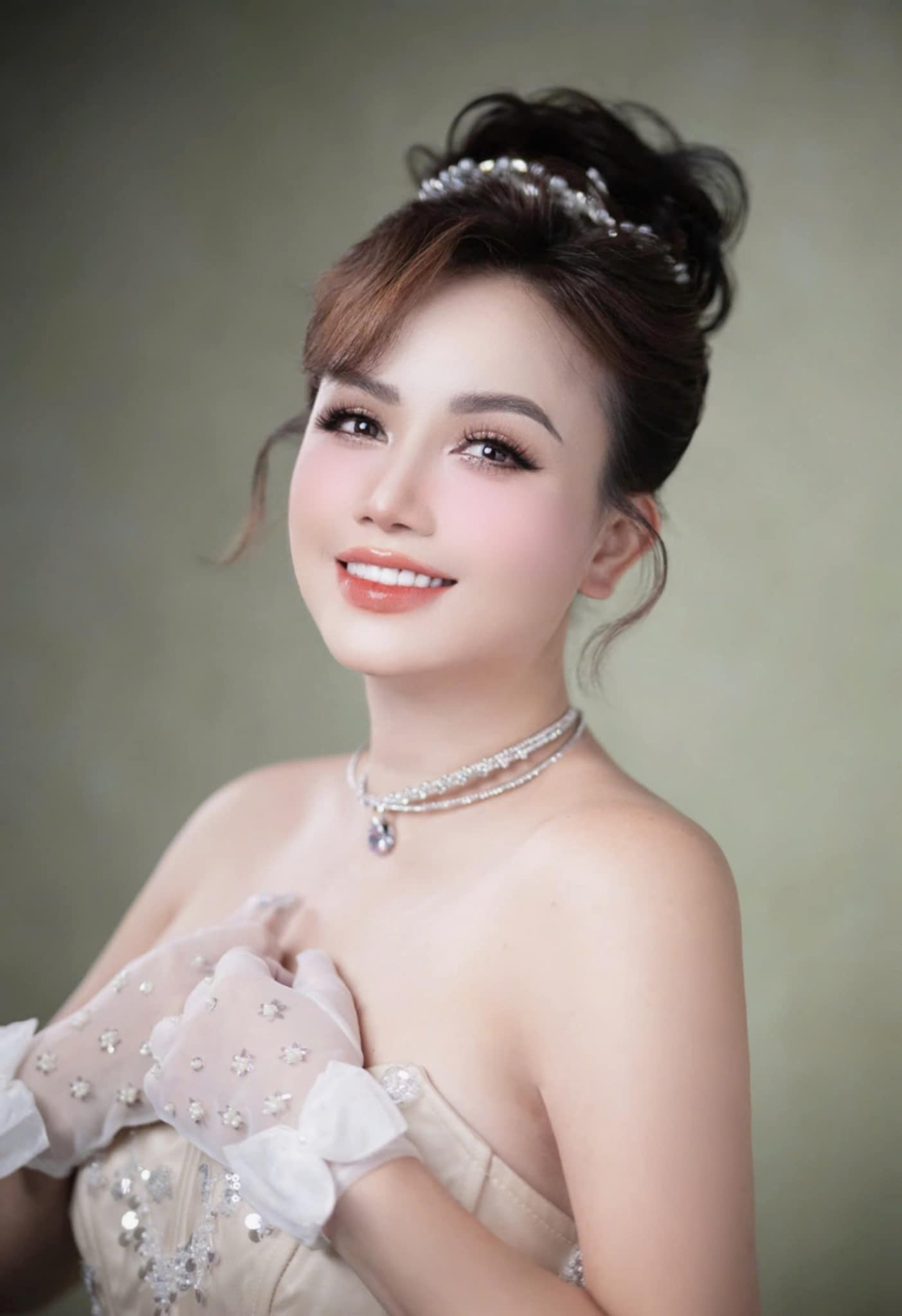 Diễn viên Hoàng Yến rục rịch kết hôn lần thứ 5?- Ảnh 2.