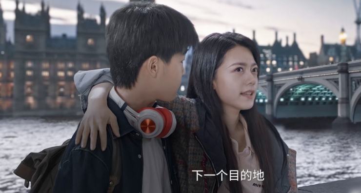 1766717647-anh-duong-width1390height743 Phim bị chê vì ghép phông nền xanh cảnh nữ chính đi du lịch châu Âu.