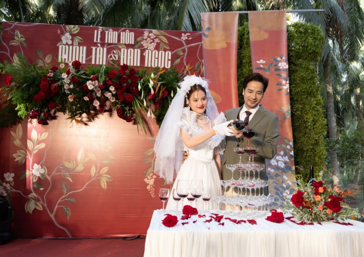 1766798897-ban-sao-cua-0x6a6675-4109-width1200height847 Đoàn Minh Tài chèo xuồng rước dâu - 2