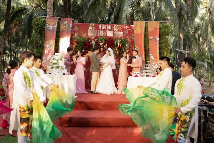 1766798898-ban-sao-cua-0x6a6561-4089-width1200height800 Đoàn Minh Tài chèo xuồng rước dâu - 4