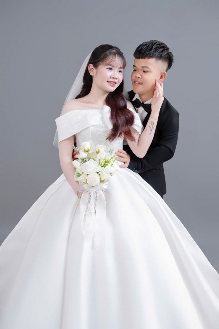 Tình yêu của cặp đôi được hai bên gia đình ủng hộ 