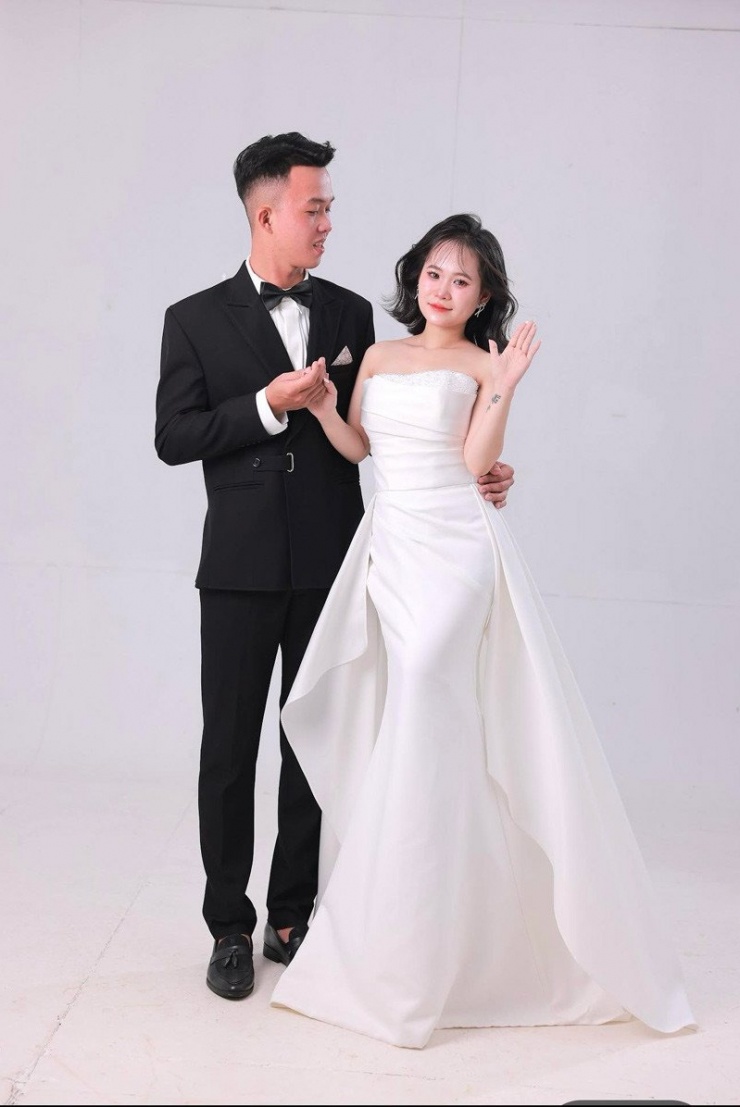 Cặp đôi rung động chỉ sau vài lần gặp gỡ 