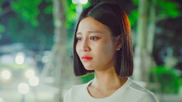 Người khiến Huyền Lizzie lu mờ 1768188281 quynh chau17 width1390height770