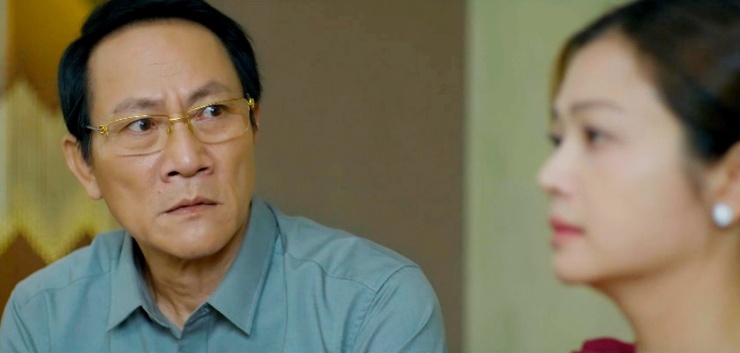 Nhưng khi vợ muốn ly hôn, ông Phi lại trách bà Ánh quá tuyệt tình.