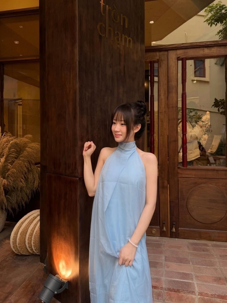 Bạn gái xinh đẹp của 'người hùng U23 Việt Nam' Minh Phúc - 2