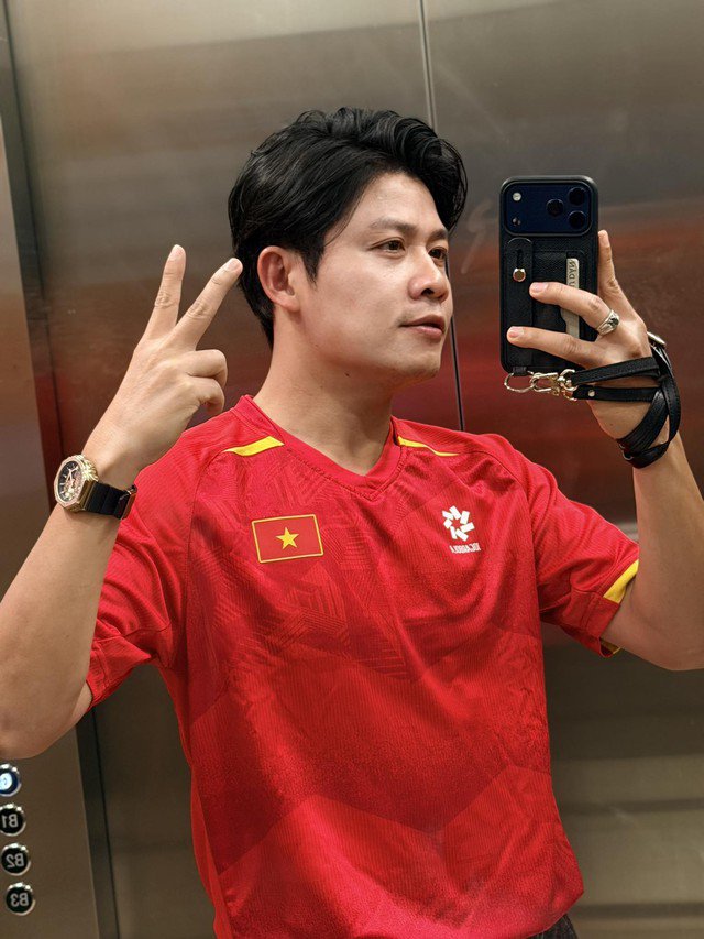 Nhạc sĩ Nguyễn Văn Chung đã có một năm 2025 cực kỳ ấn tượng.