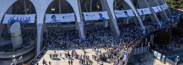 Sự trở lại của BTS và cuộc chiến về chỗ ở 1768648660 l2i1 width600height216