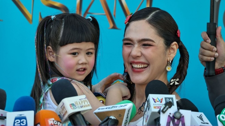 Con gái út của nữ diễn viên hiện là một trong những em bé được săn đón hàng đầu tại Thái Lan.
