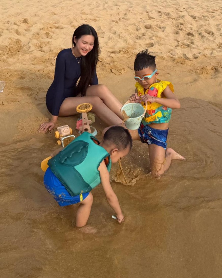 Ảnh sao 19/1: Đặng Thu Thảo sang chảnh trong resort ở Phú Quốc - 5