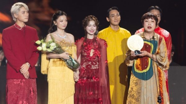 Hòa Minzy khóc nức nở, Nguyễn Hùng lập cú đúp giải thưởng 1769480897 can19153 width1390height927