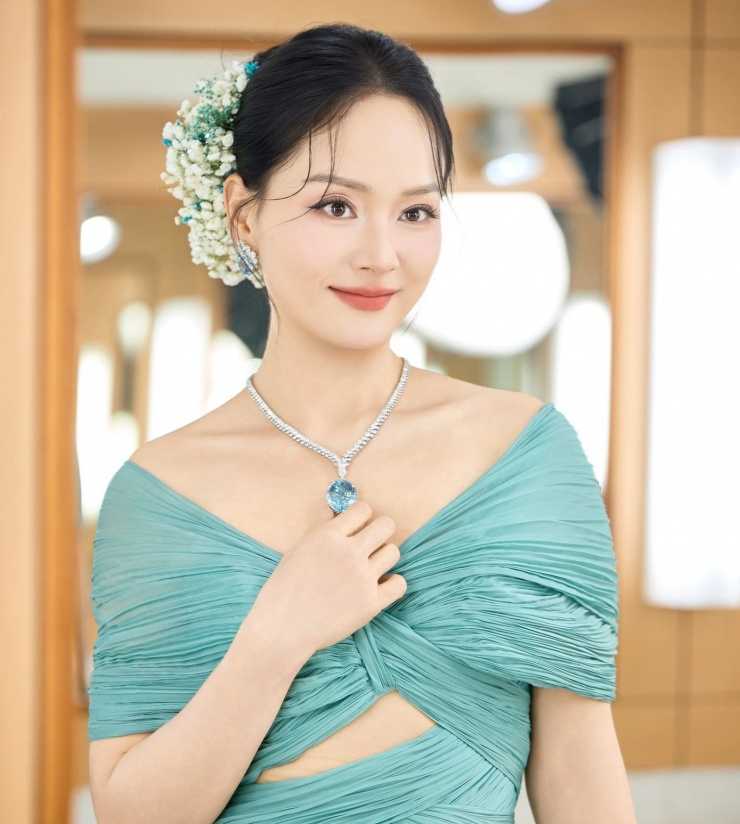 Đây là vai diễn đầu tiên của Lan Phương sau khi ly hôn.